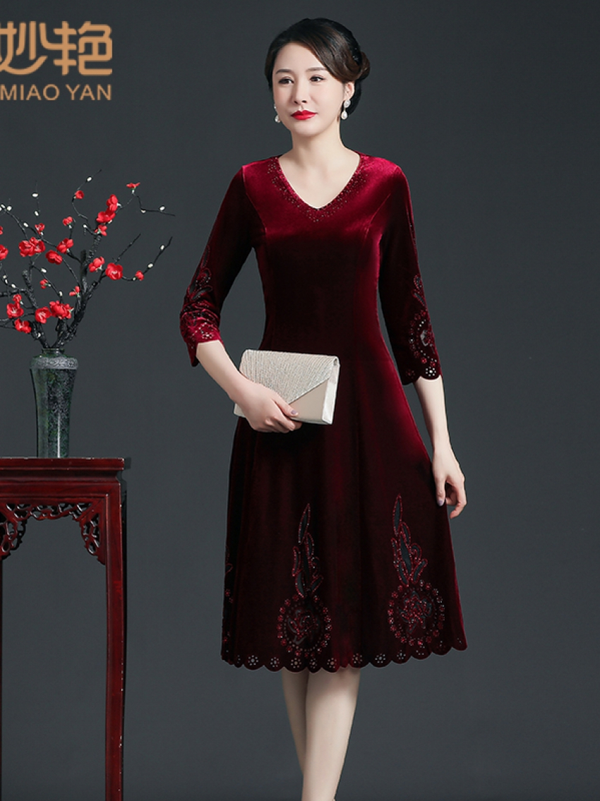 金丝绒连衣裙（红色）